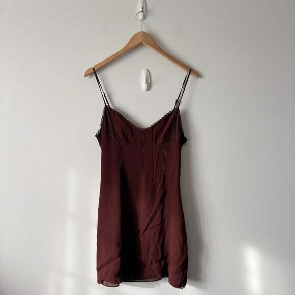 Aritzia Splendour Crepe Slip Dress Lace Trim Crimson Red Burgundy Size Medium - Picture 3 of 7